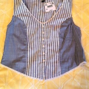 American Eagle Outfitters summer shirt